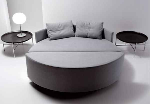 Серый круглый диван